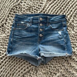 American Eagle Hi-Rise shortie